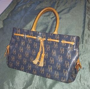 Dooney & Bourke